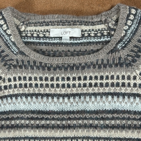 Loft Women’s Knit Rayon Cotton Rabbit Hair Blend Sweater Beige size Large - Picture 9 of 15